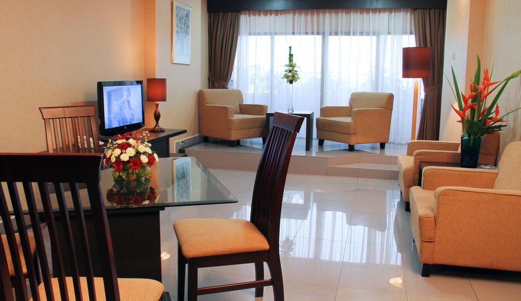 Danau Toba Hotel International Medan Eksteriør bilde